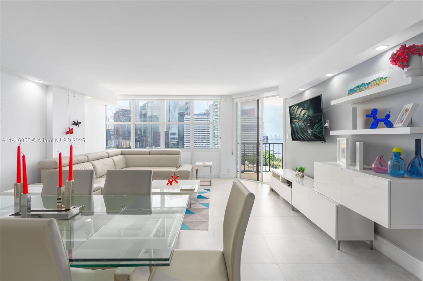 1901 Brickell Ave B1611