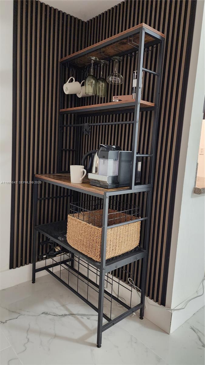 CASA DEL RIO CONDOc - Residential