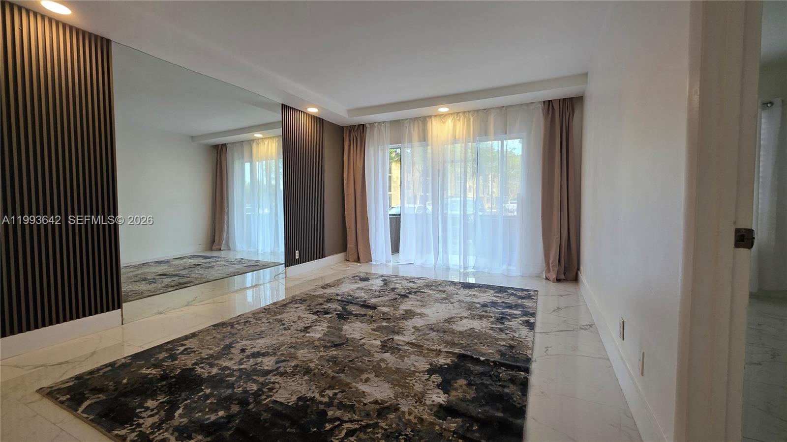 CASA DEL RIO CONDOc - Residential