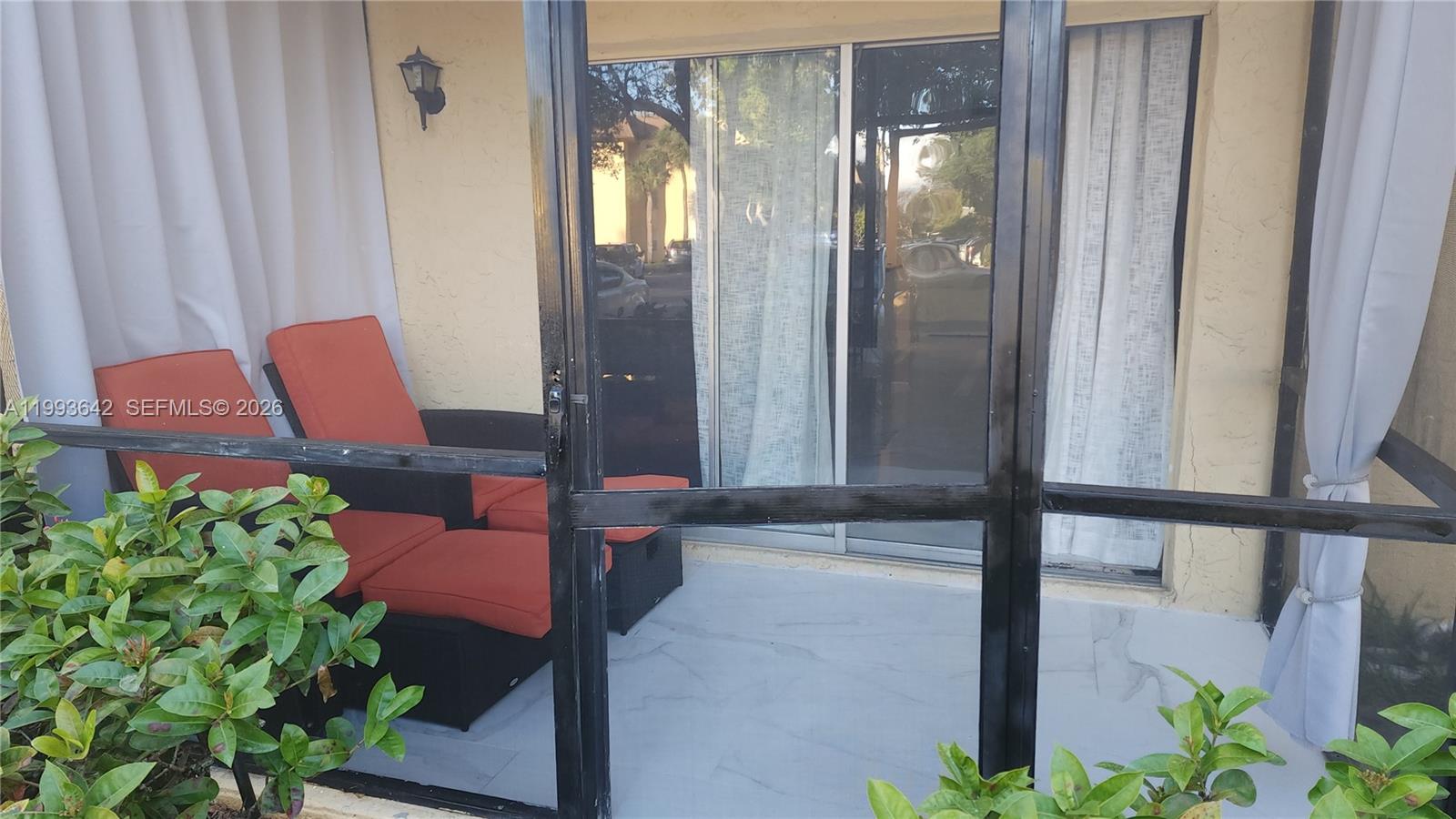 CASA DEL RIO CONDOc - Residential