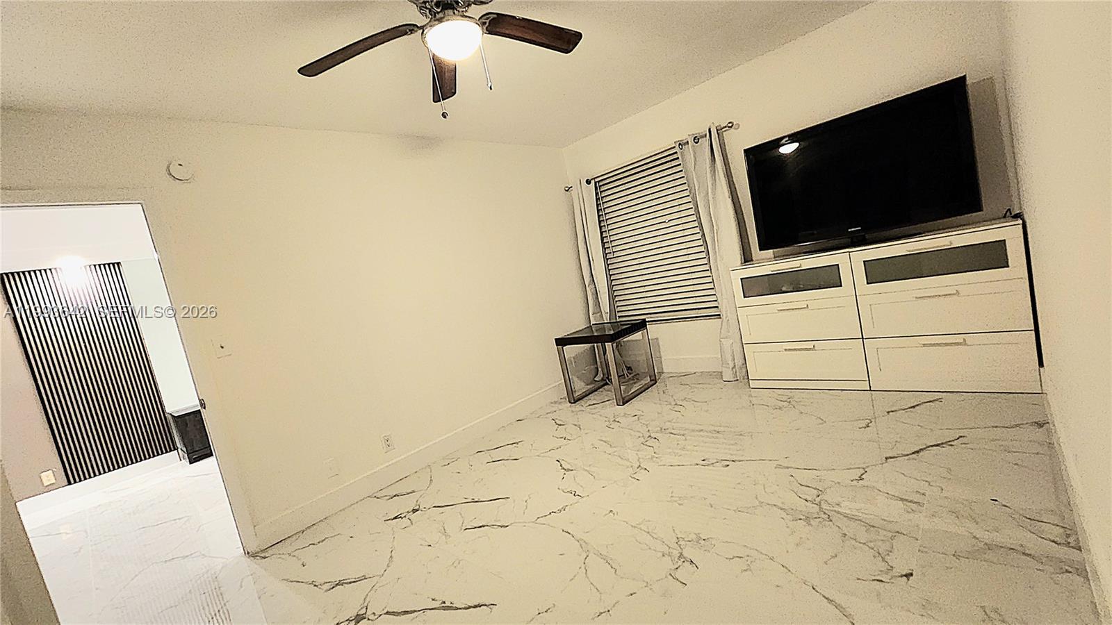 CASA DEL RIO CONDOc - Residential