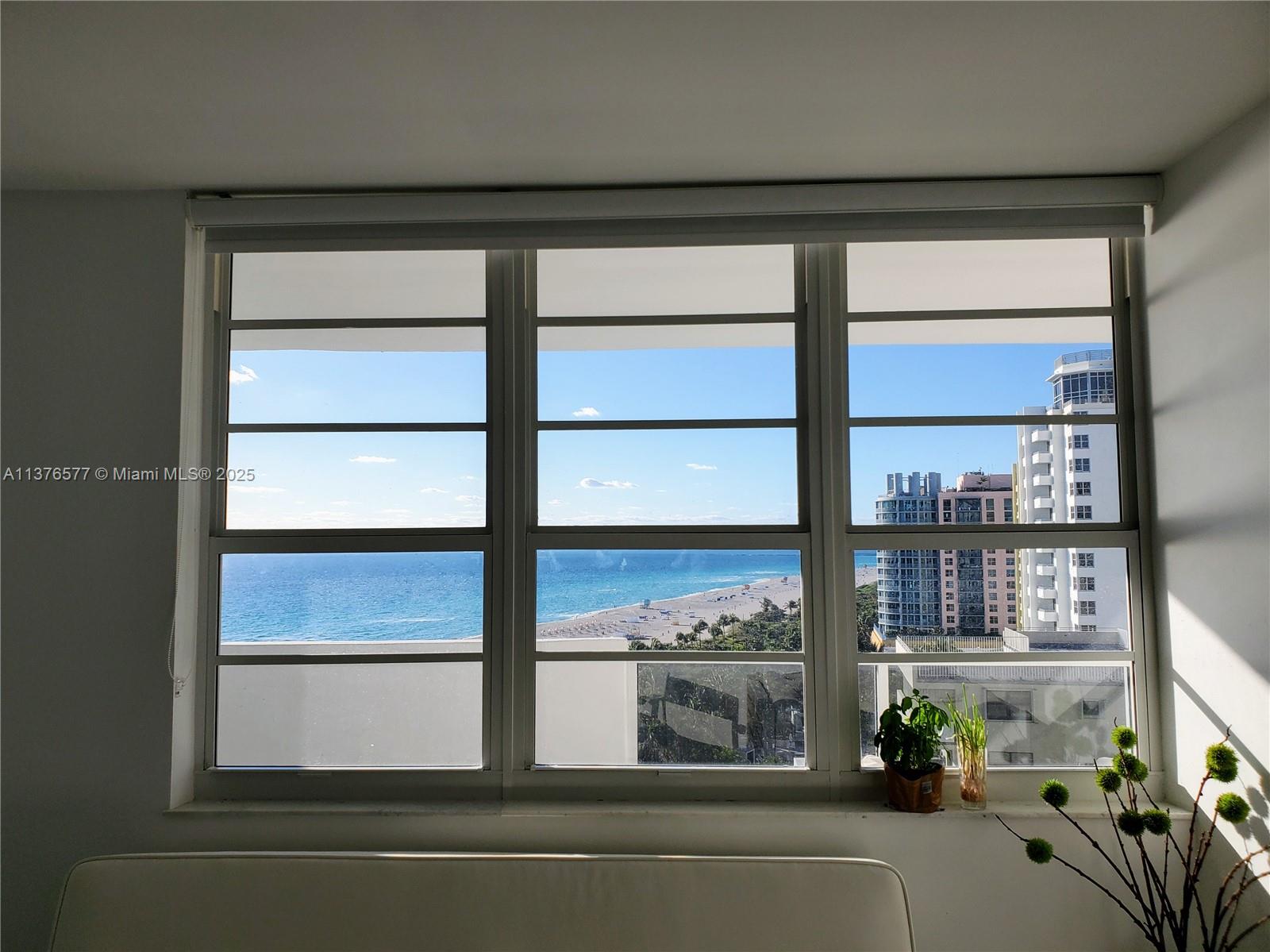 THE DECOPLAGE CONDO - Residential Lease