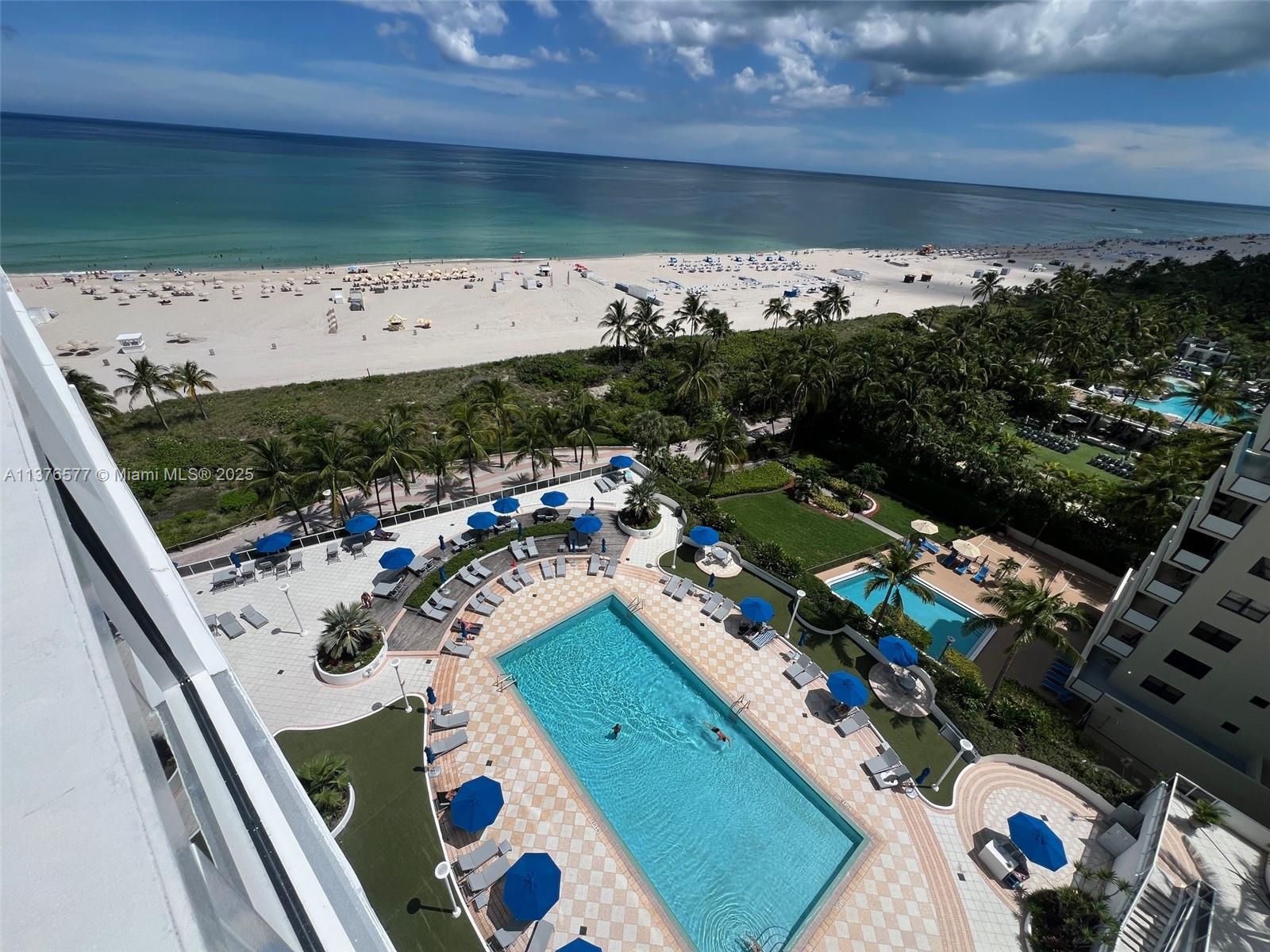 THE DECOPLAGE CONDO - Residential Lease