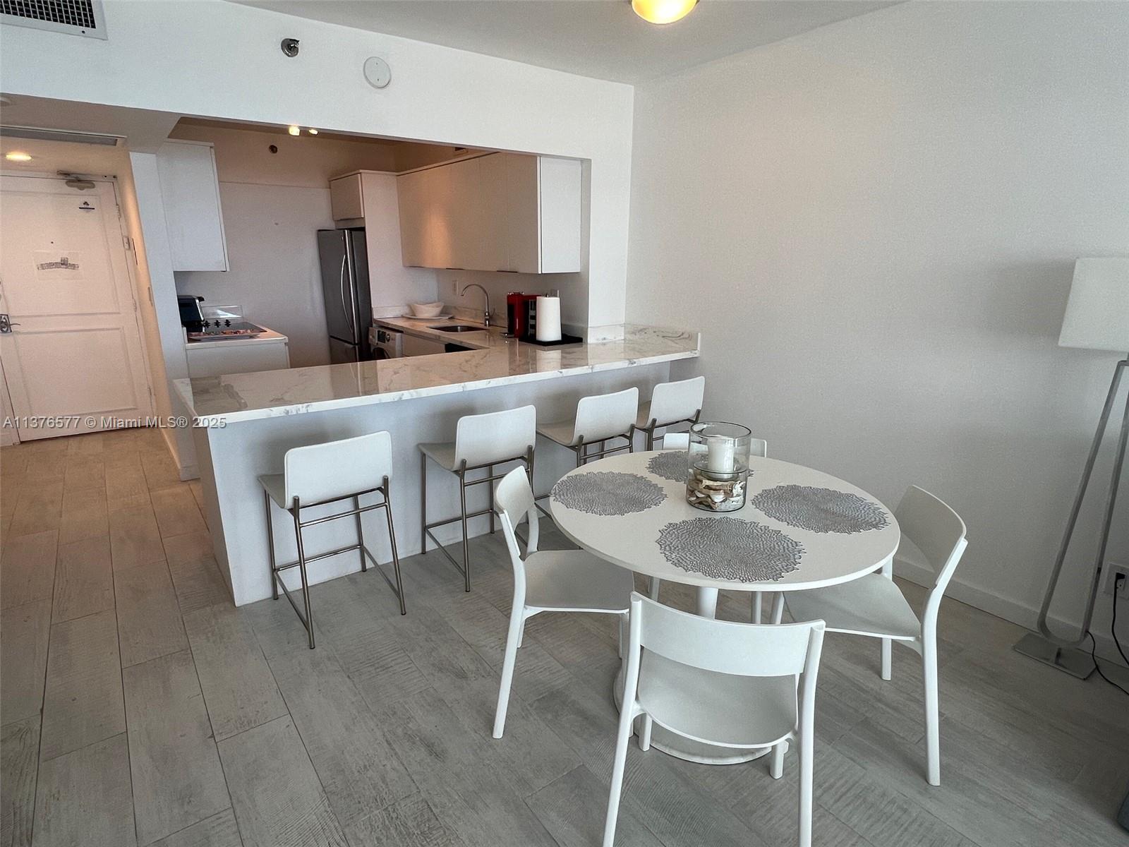 THE DECOPLAGE CONDO - Residential Lease