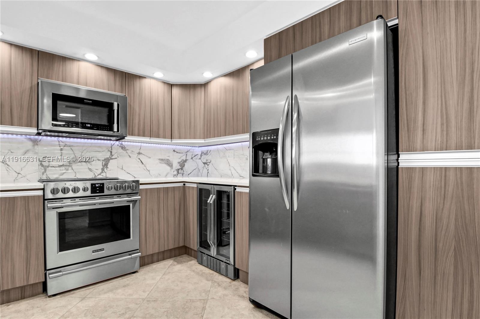 OCEANVIEW PARK CONDO - Residential