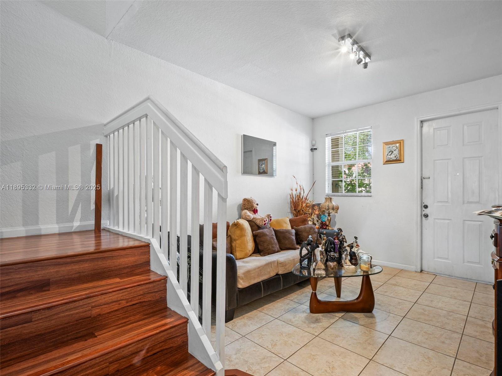 PORTOFINO VILLAS WEST - Residential