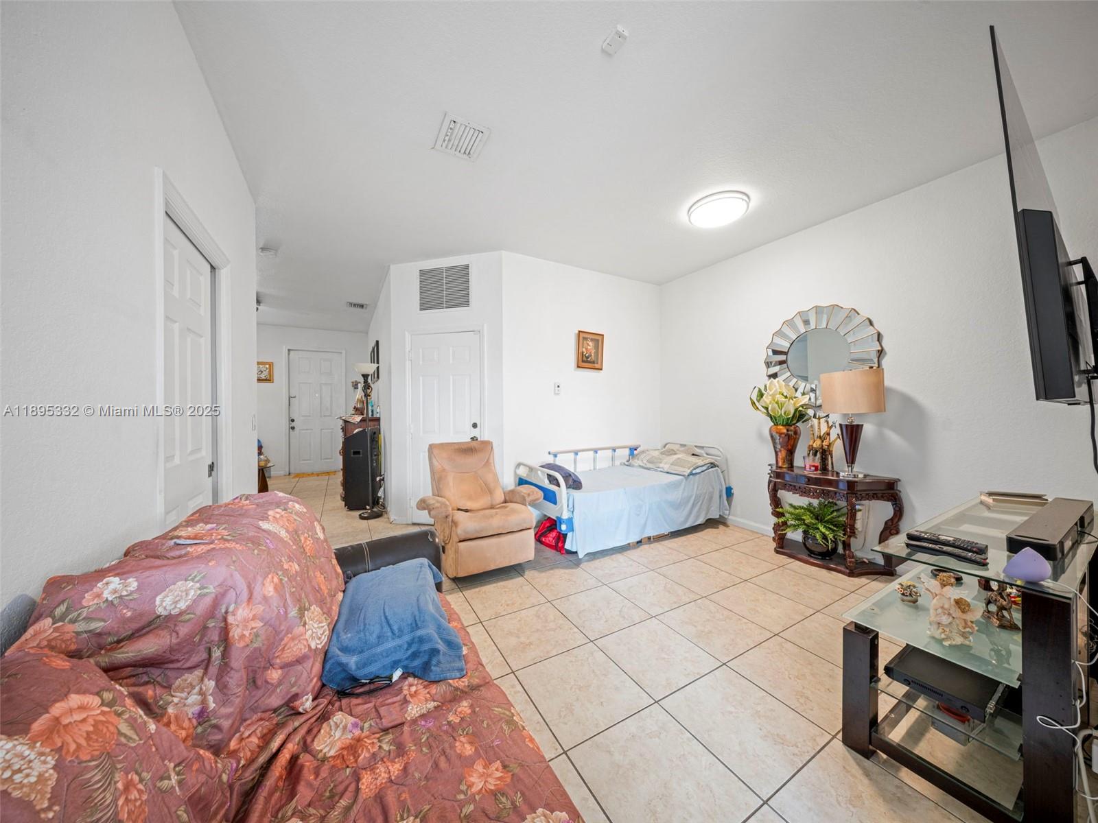 PORTOFINO VILLAS WEST - Residential