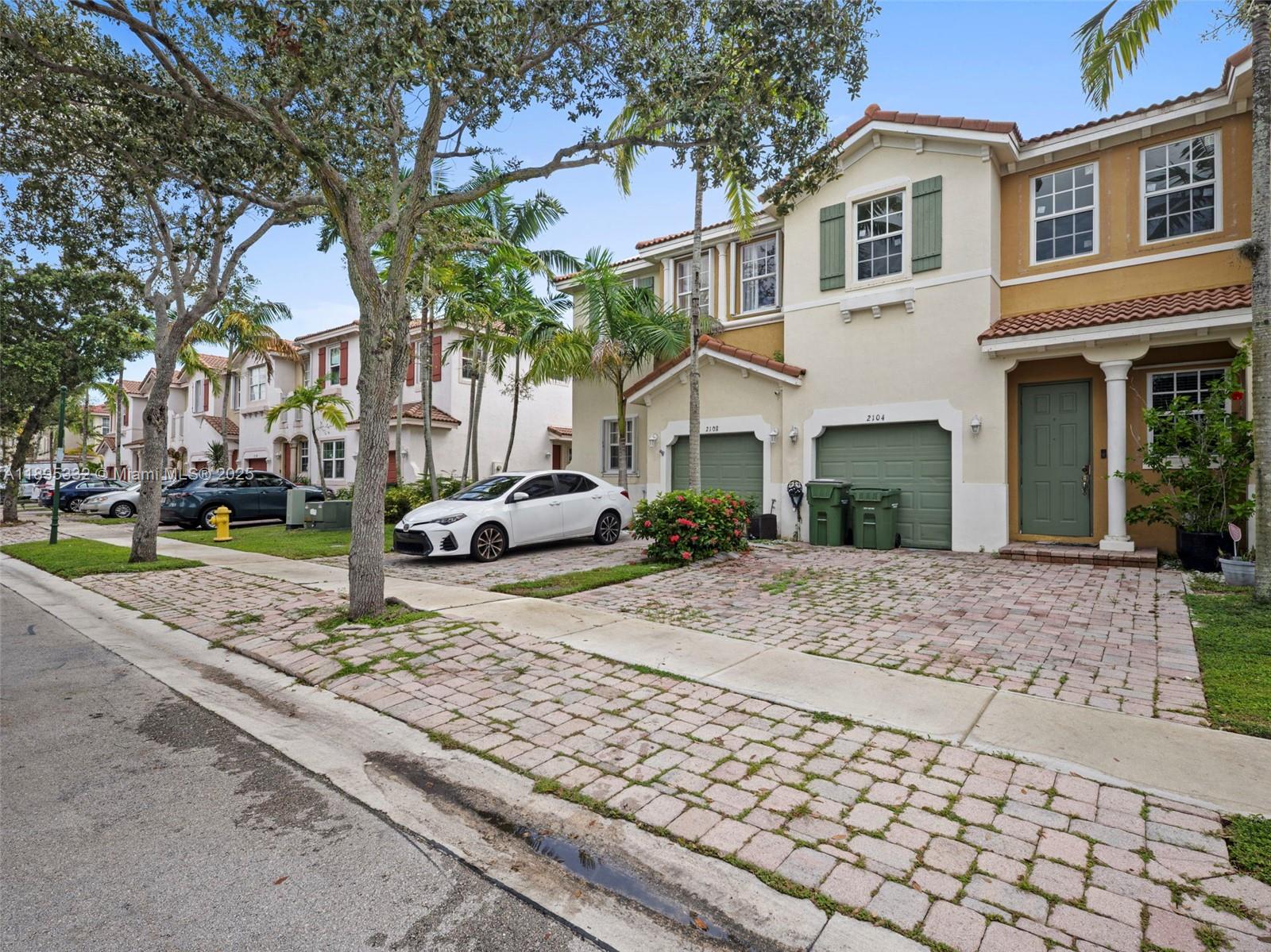 PORTOFINO VILLAS WEST - Residential