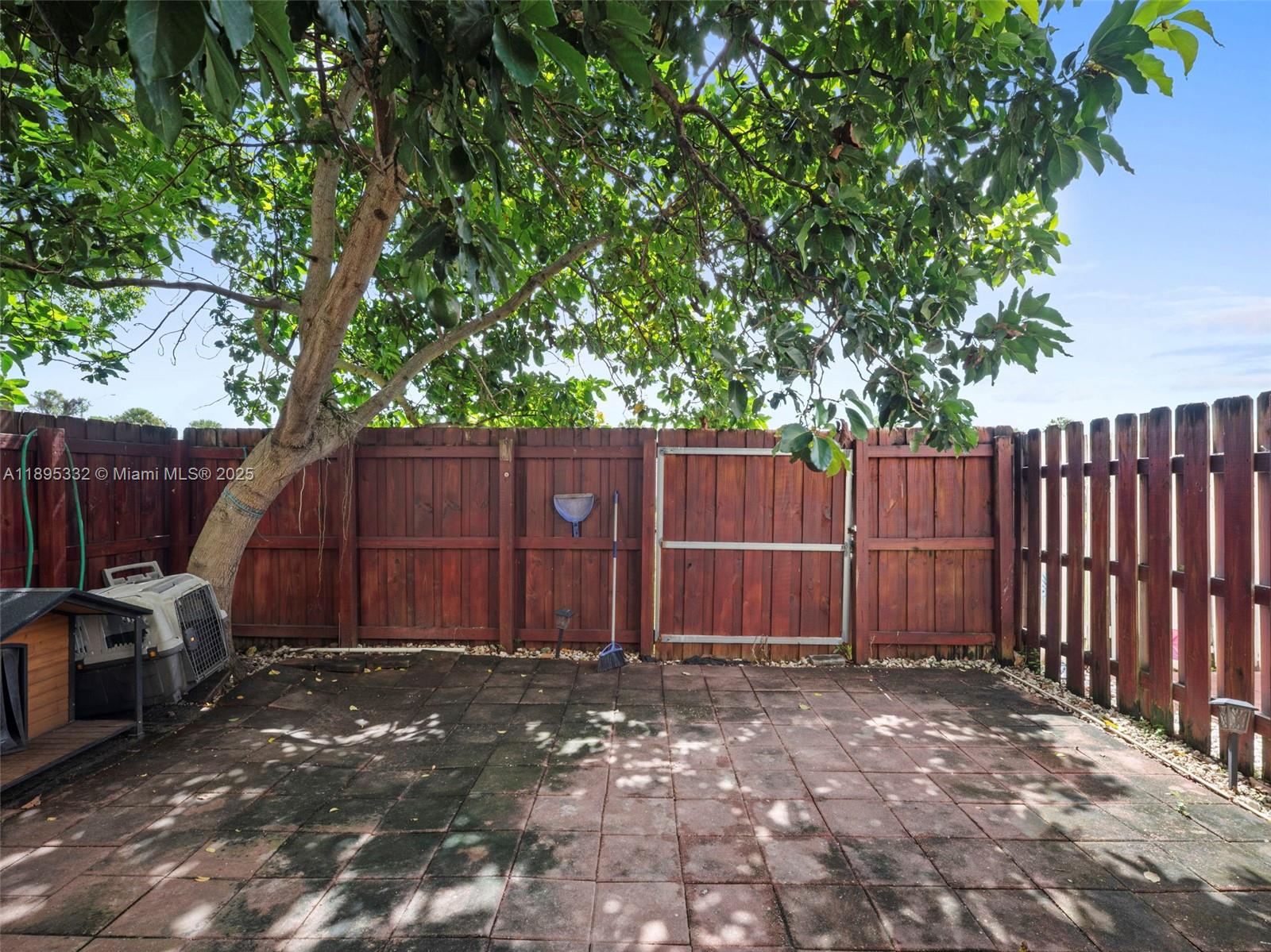 PORTOFINO VILLAS WEST - Residential