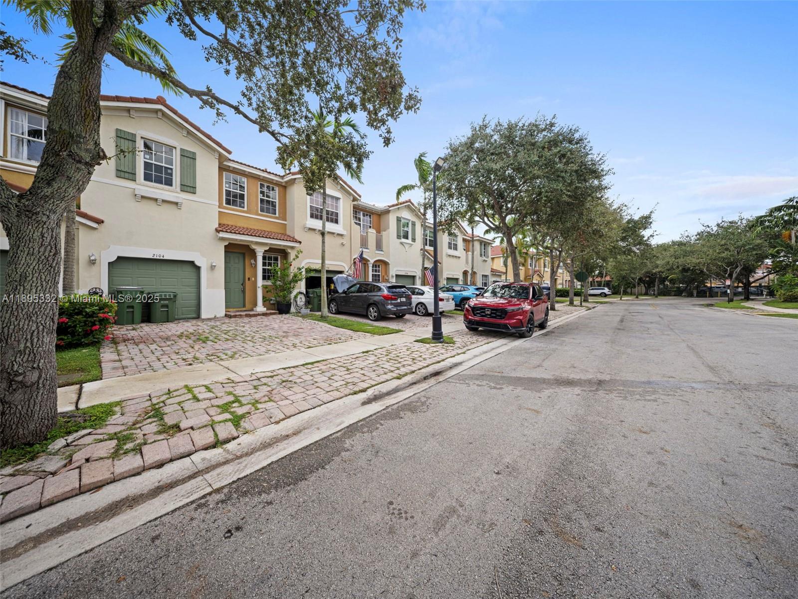 PORTOFINO VILLAS WEST - Residential