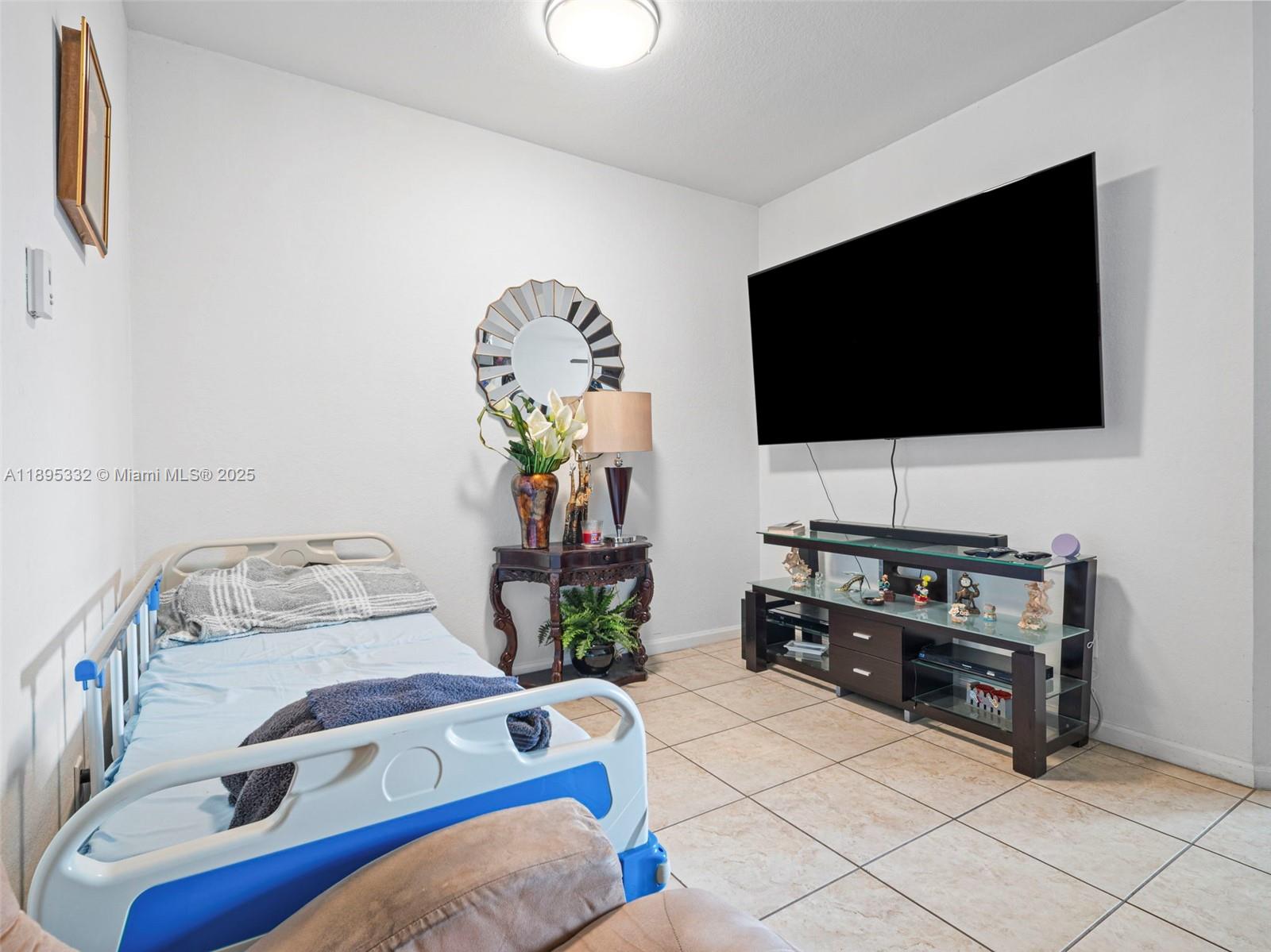 PORTOFINO VILLAS WEST - Residential