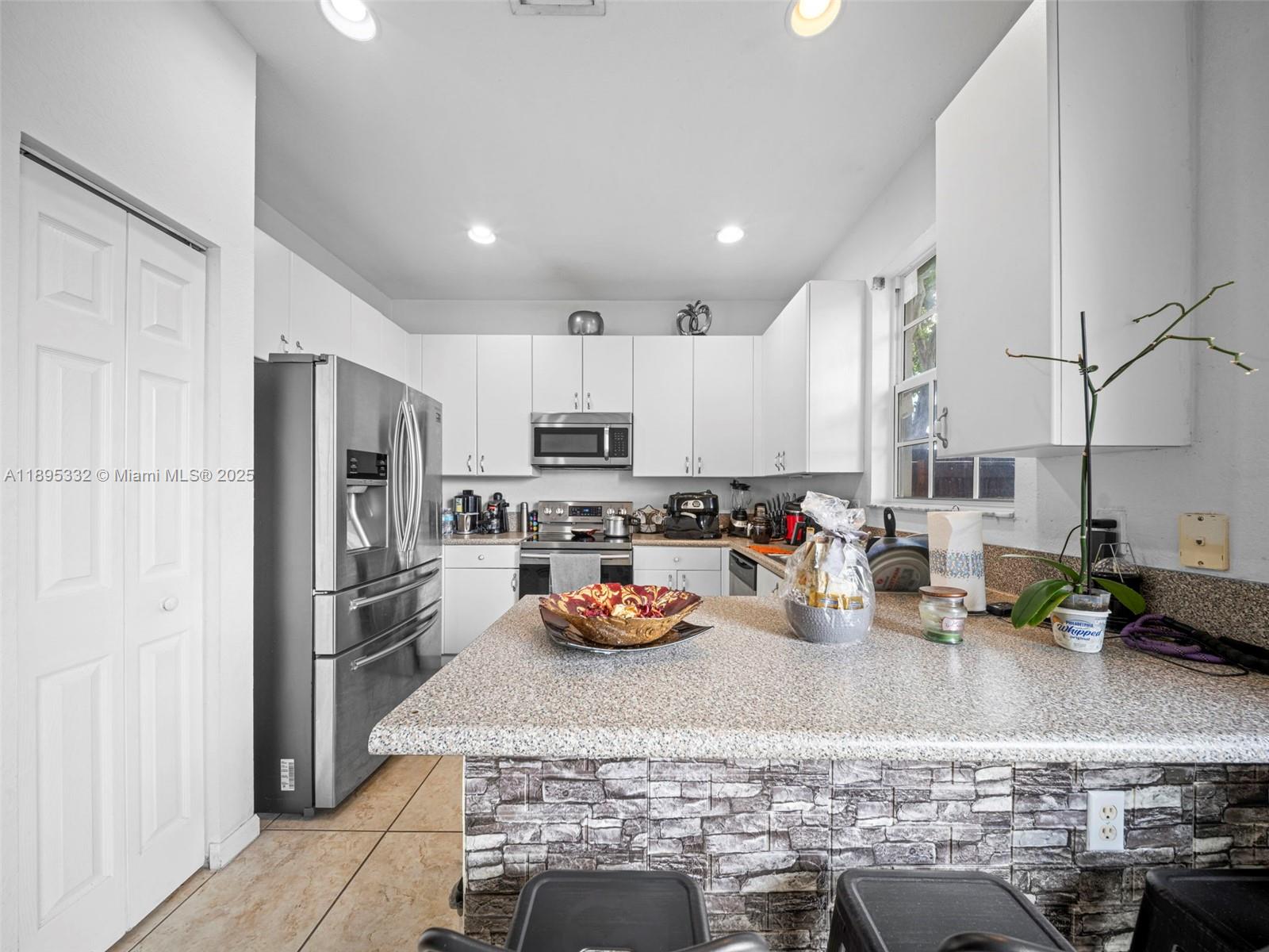 PORTOFINO VILLAS WEST - Residential