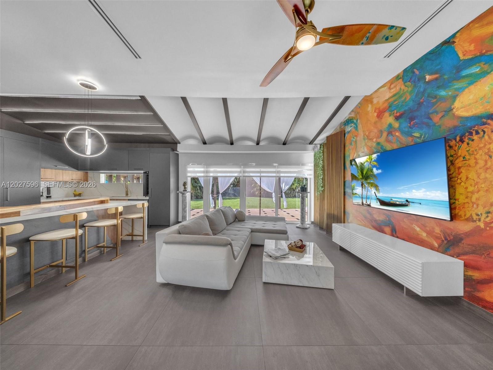 HOLLYWOOD LAKES SECTION - Residential