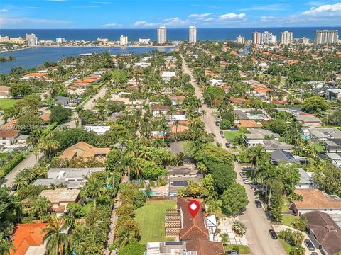 Tiny photo for 1141 Adams St, Hollywood, FL 33019 (MLS # A12027596)