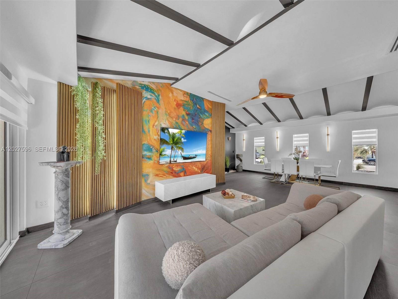 HOLLYWOOD LAKES SECTION - Residential