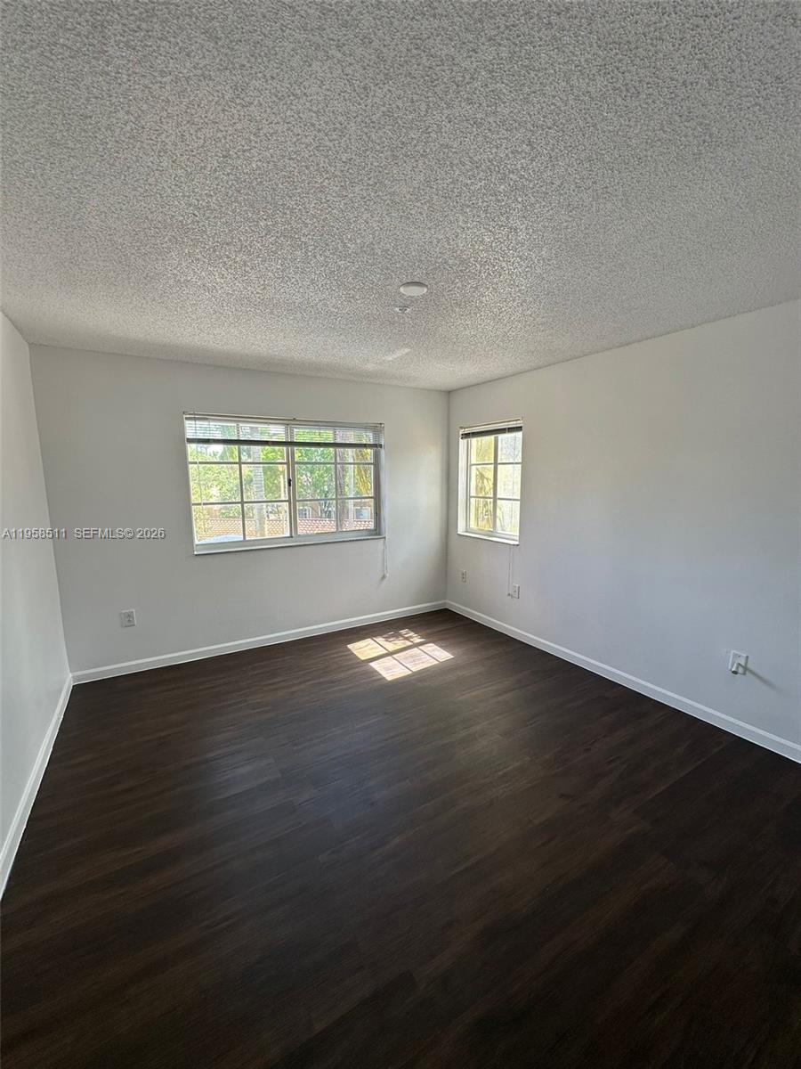 CARRINGTON AT COCONUT CRE - Residential Lease