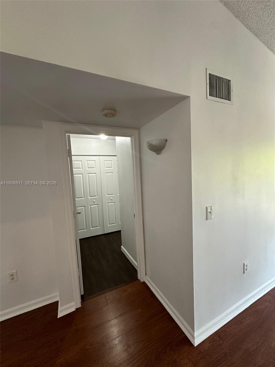 CARRINGTON AT COCONUT CRE - Residential Lease