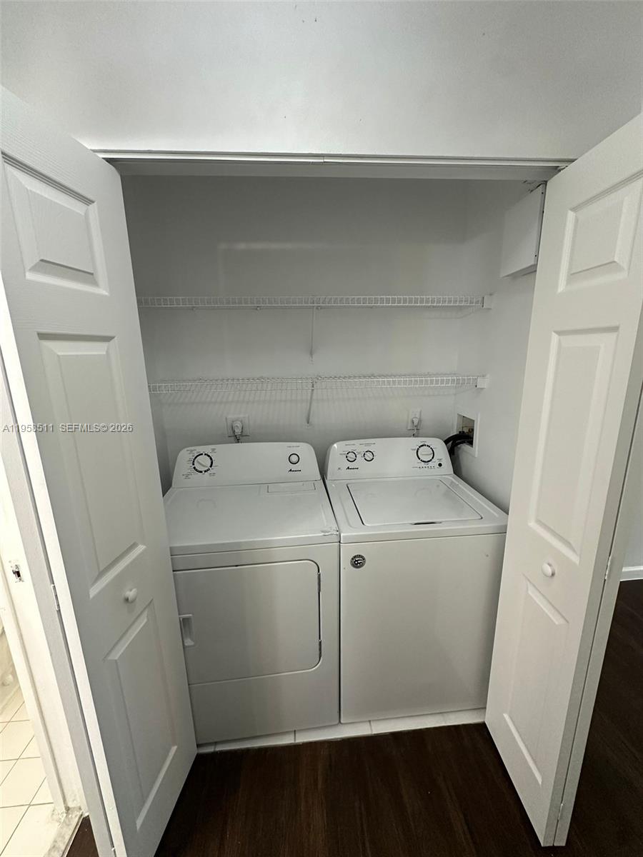 CARRINGTON AT COCONUT CRE - Residential Lease