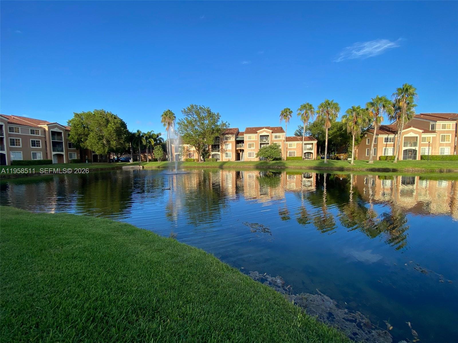 CARRINGTON AT COCONUT CRE - Residential Lease