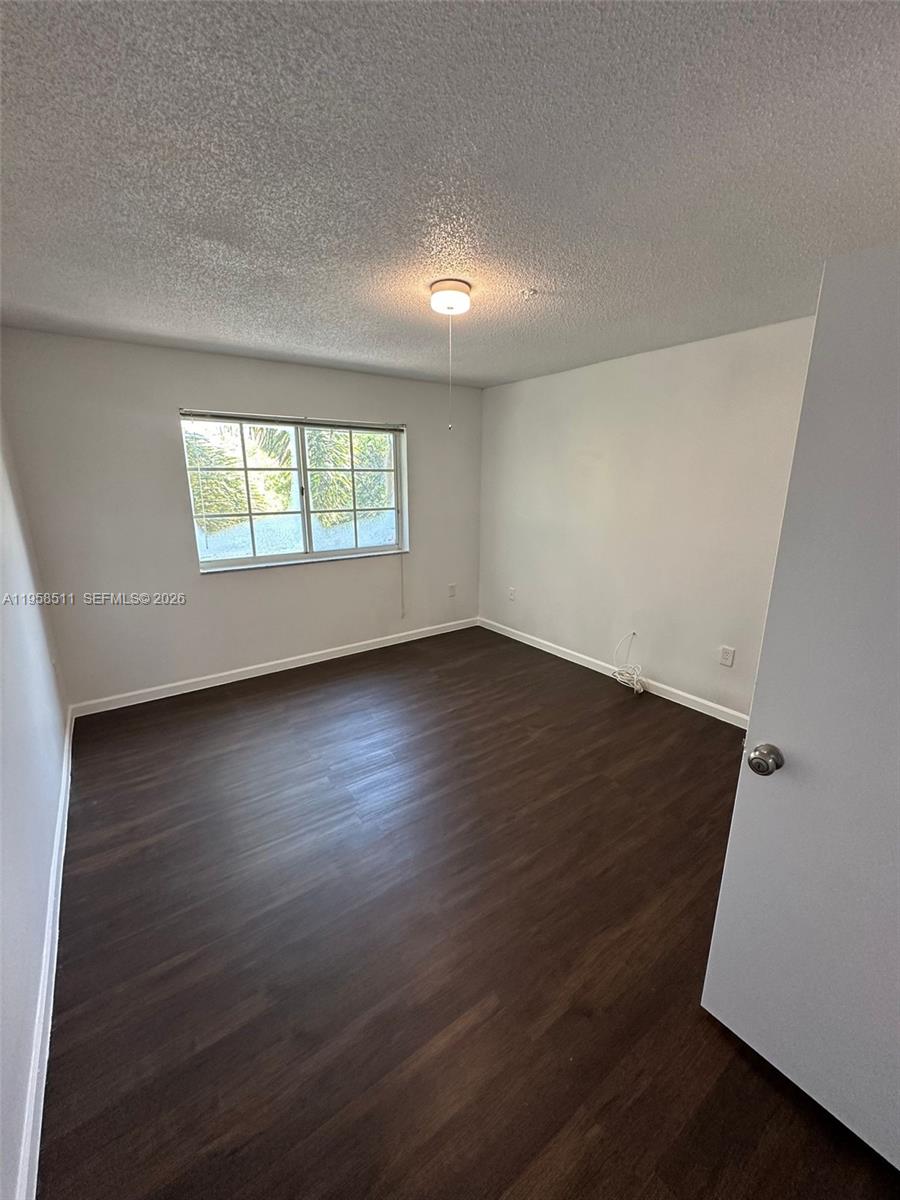 CARRINGTON AT COCONUT CRE - Residential Lease