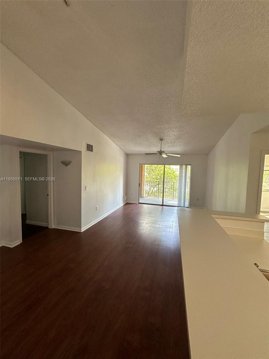 CARRINGTON AT COCONUT CRE - Residential Lease