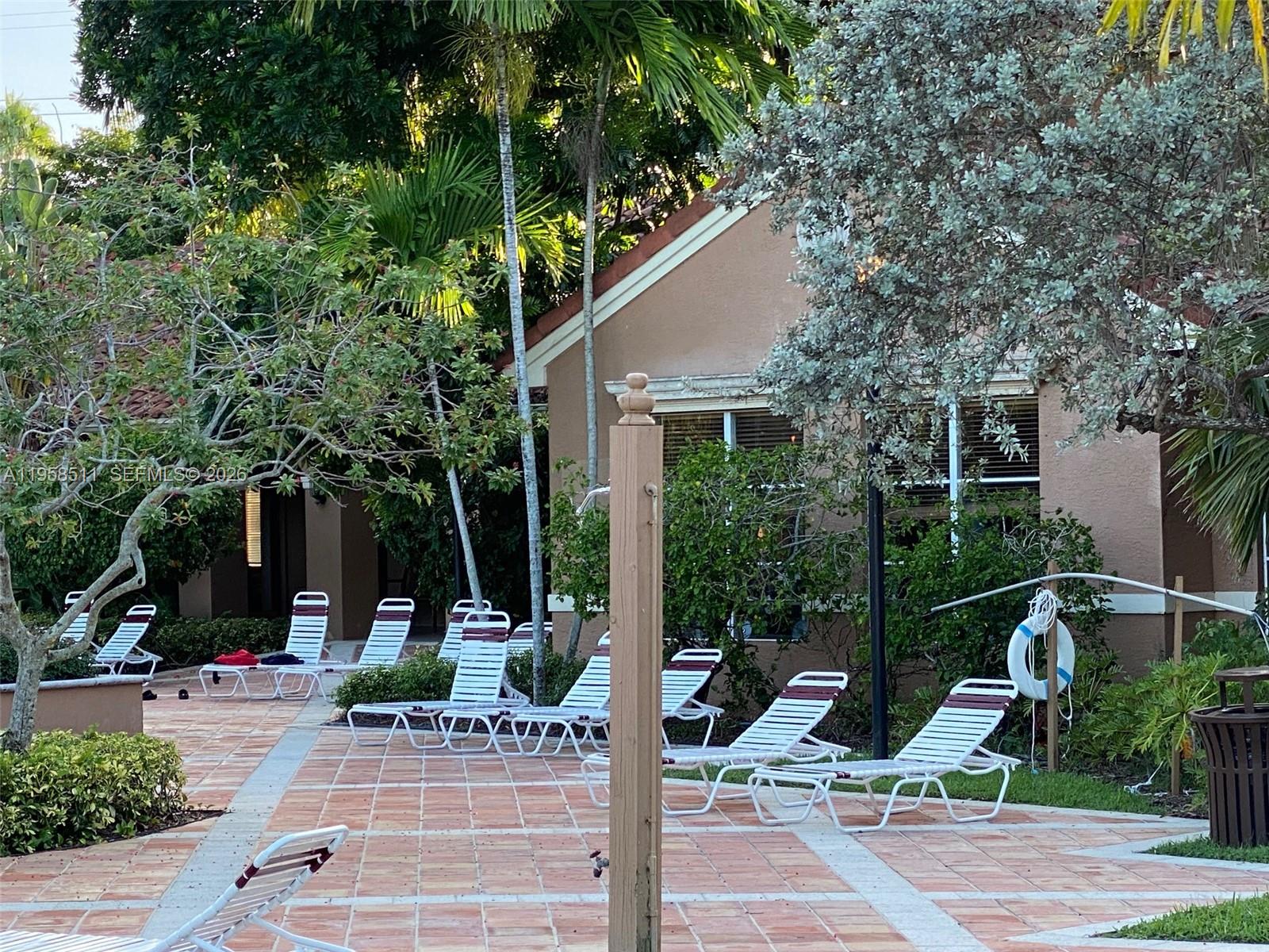 CARRINGTON AT COCONUT CRE - Residential Lease