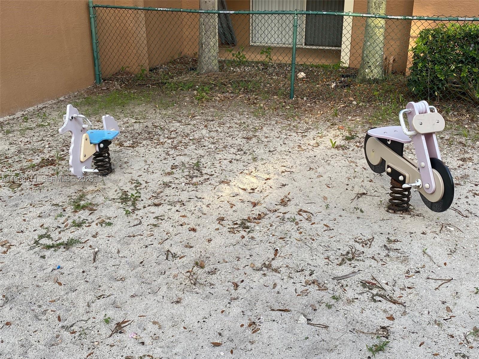 CARRINGTON AT COCONUT CRE - Residential Lease