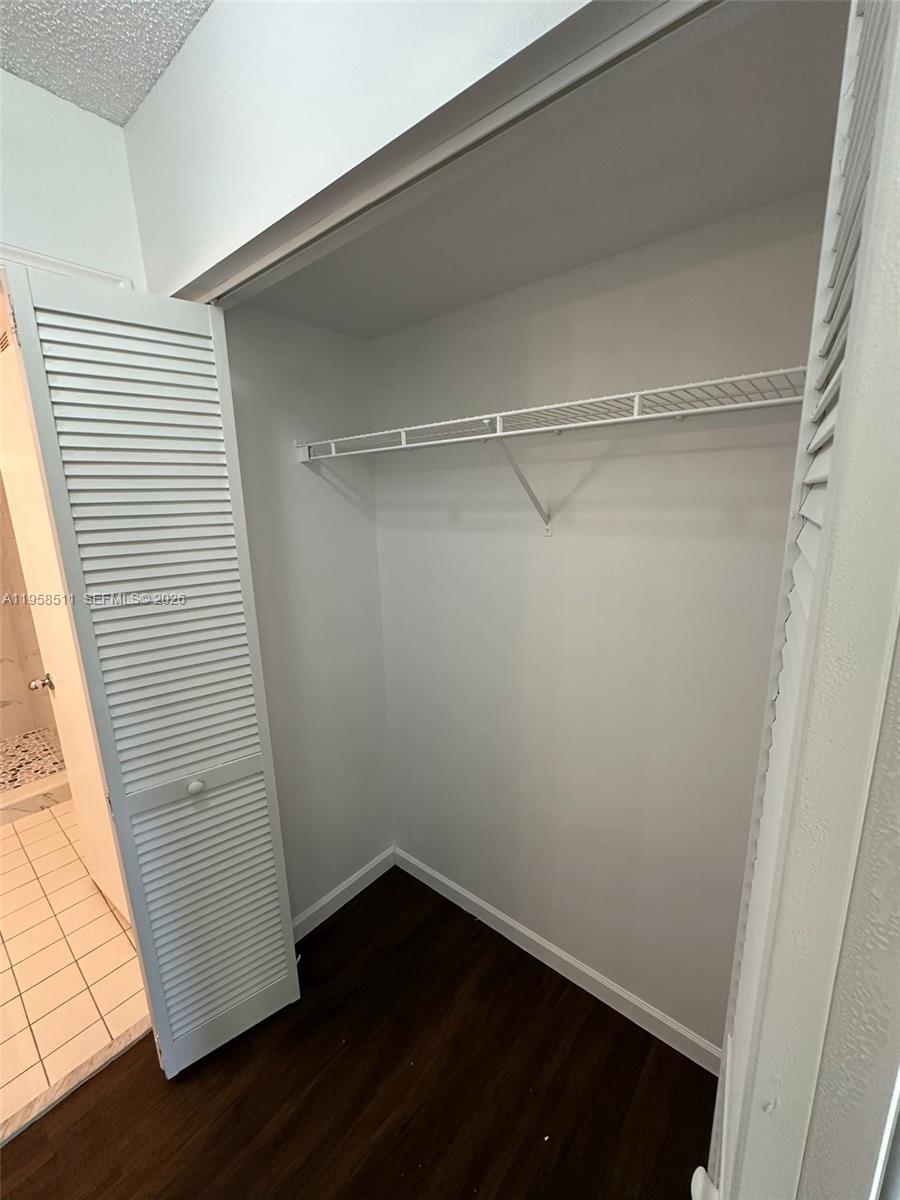 CARRINGTON AT COCONUT CRE - Residential Lease