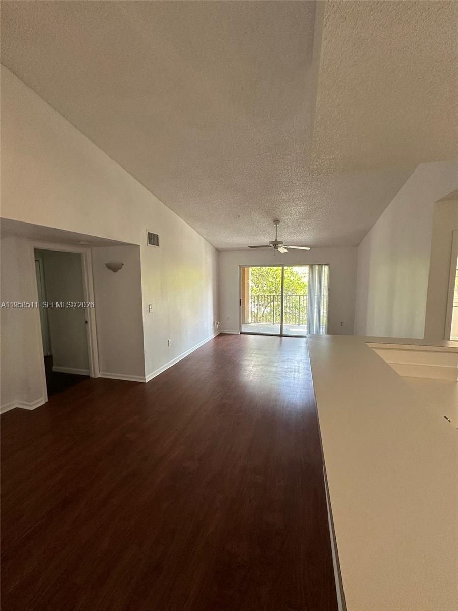 CARRINGTON AT COCONUT CRE - Residential Lease