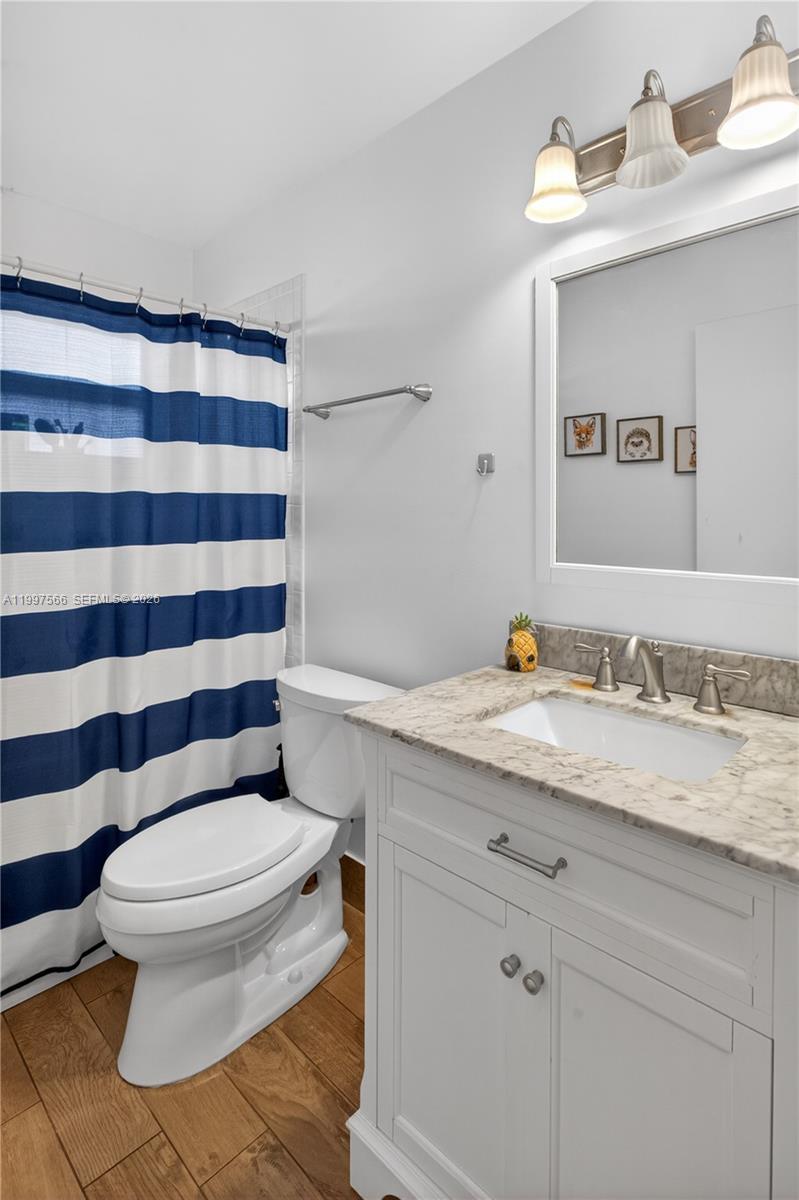 WEST GLEN VILLAGE - Residential