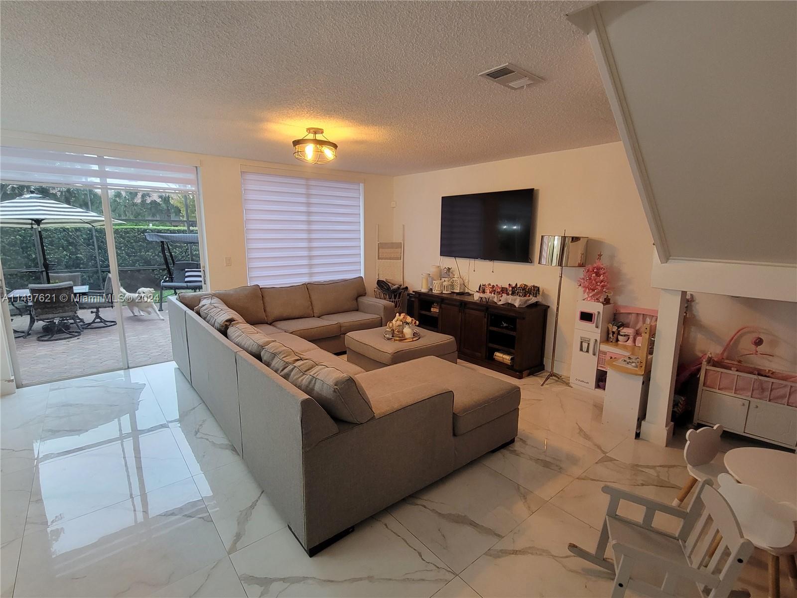 DORAL COVE - Residential Lease