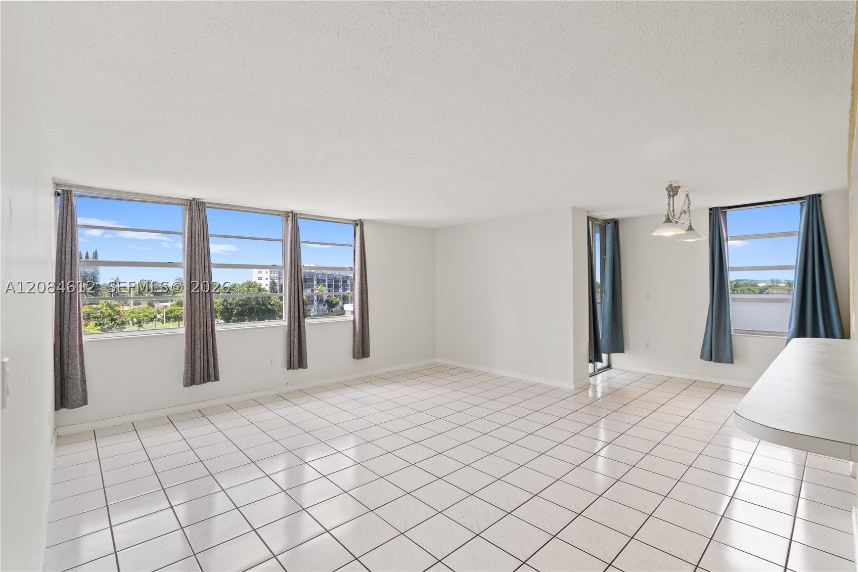 1301 NE Miami Gardens Dr 505W, Miami FL 33179