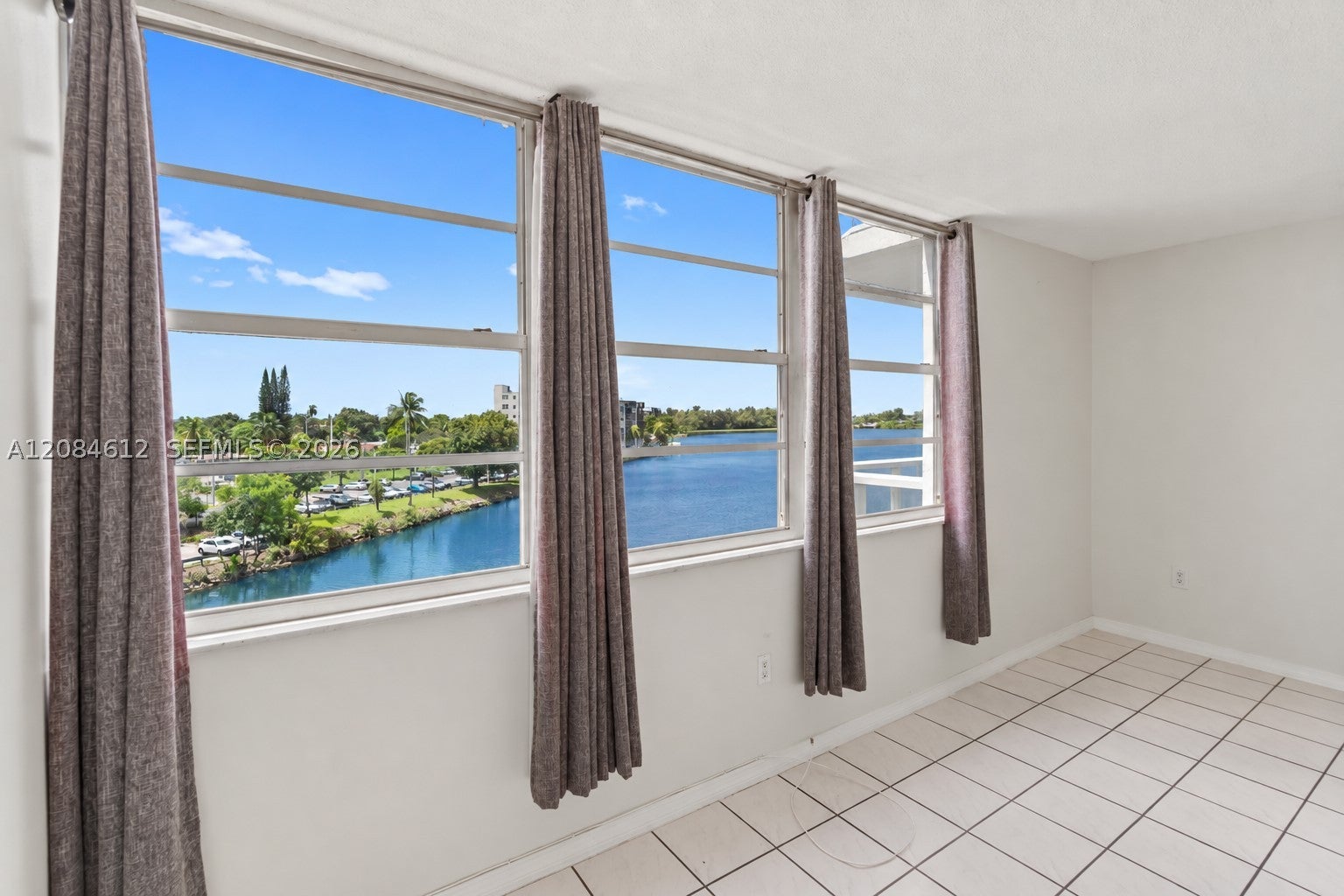 1301 NE Miami Gardens Dr 505W