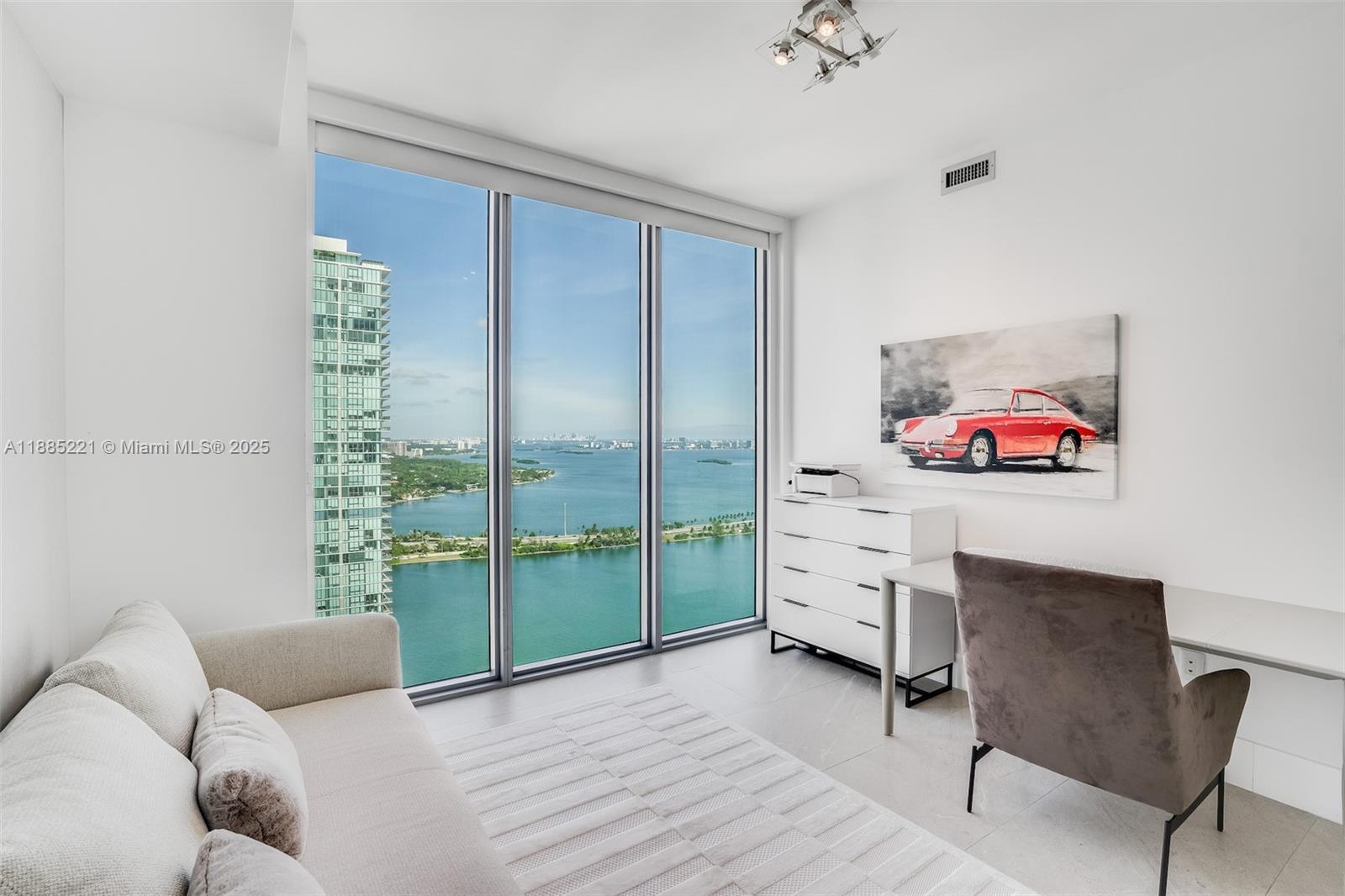 BISCAYNE BEACH CONDO - Residential Lease