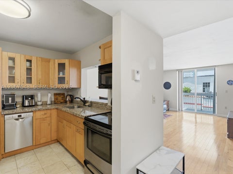 Photo of 3588 Collins Ave #504, Miami Beach, FL 33140 (MLS # A12067643)