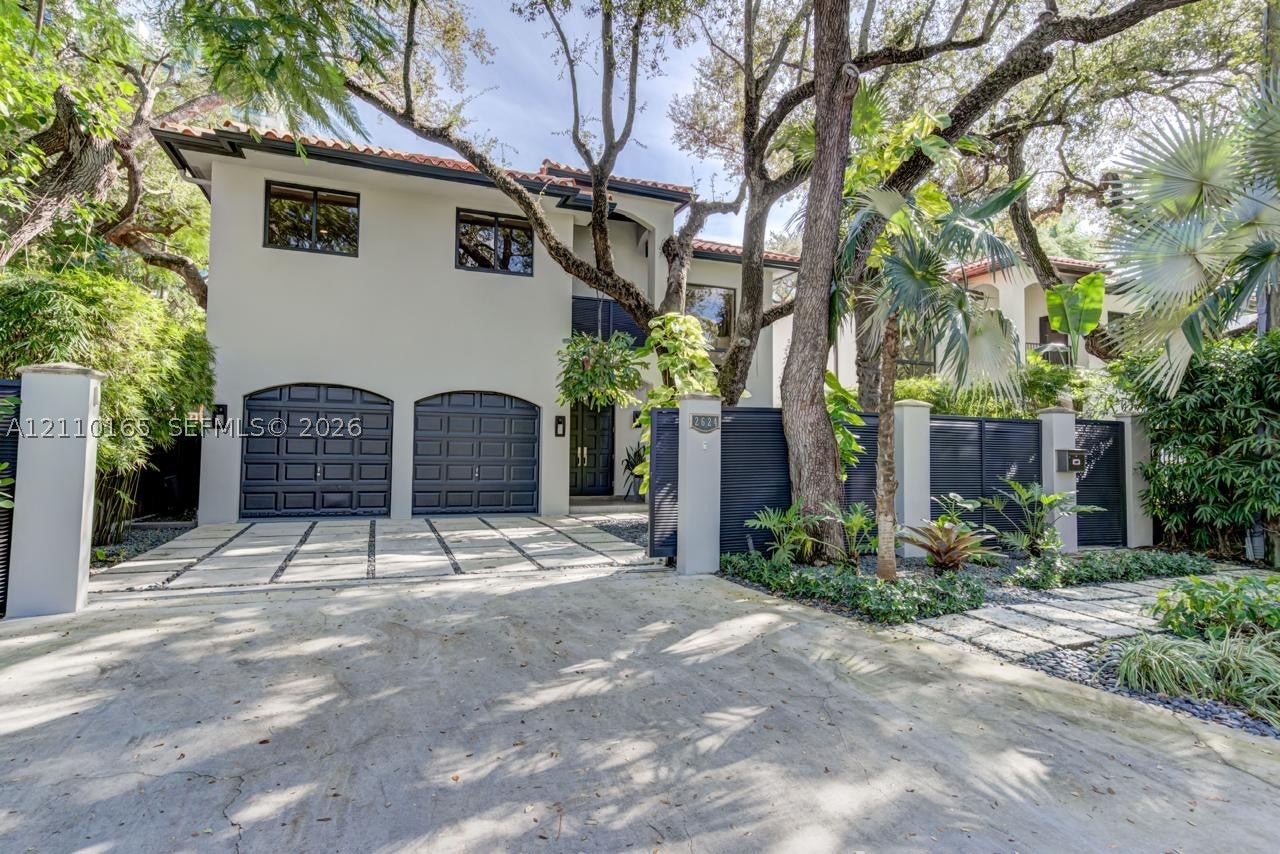 2624 Lincoln Ave