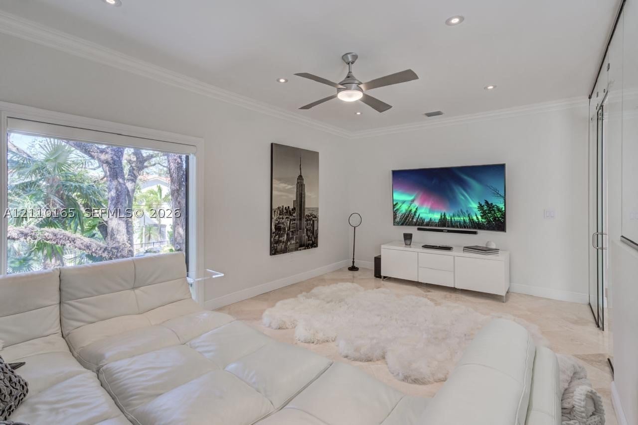 2624 Lincoln Ave 2624