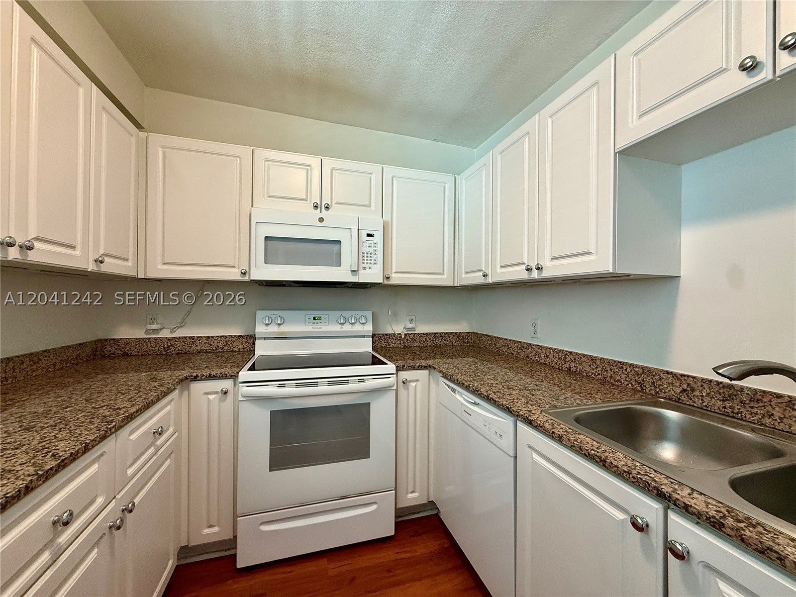 View photos, virtual tours, details... 7800 Collins Ave 407