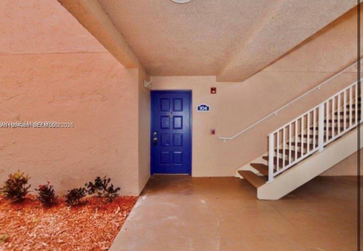 ROYAL PALM PLACE - Residential