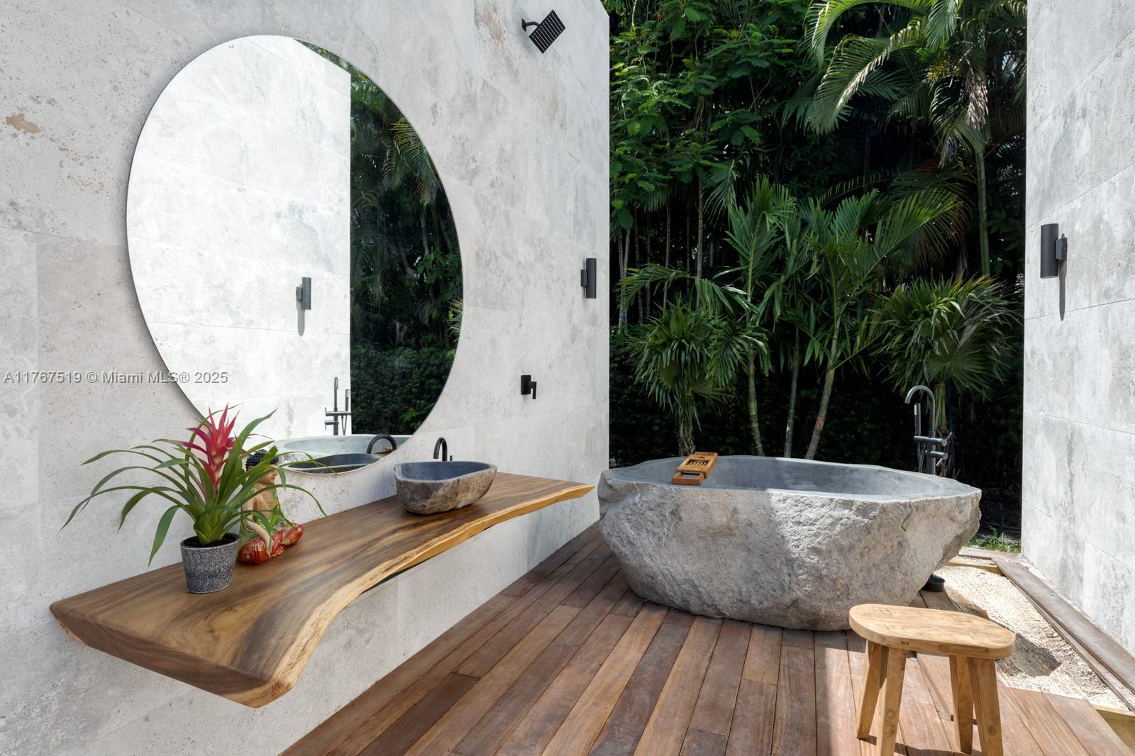 MARTIN SUBURBAN ACRES - Residential