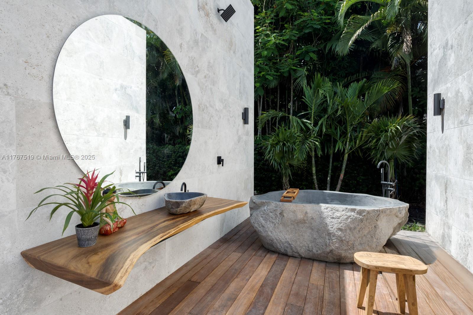 MARTIN SUBURBAN ACRES - Residential