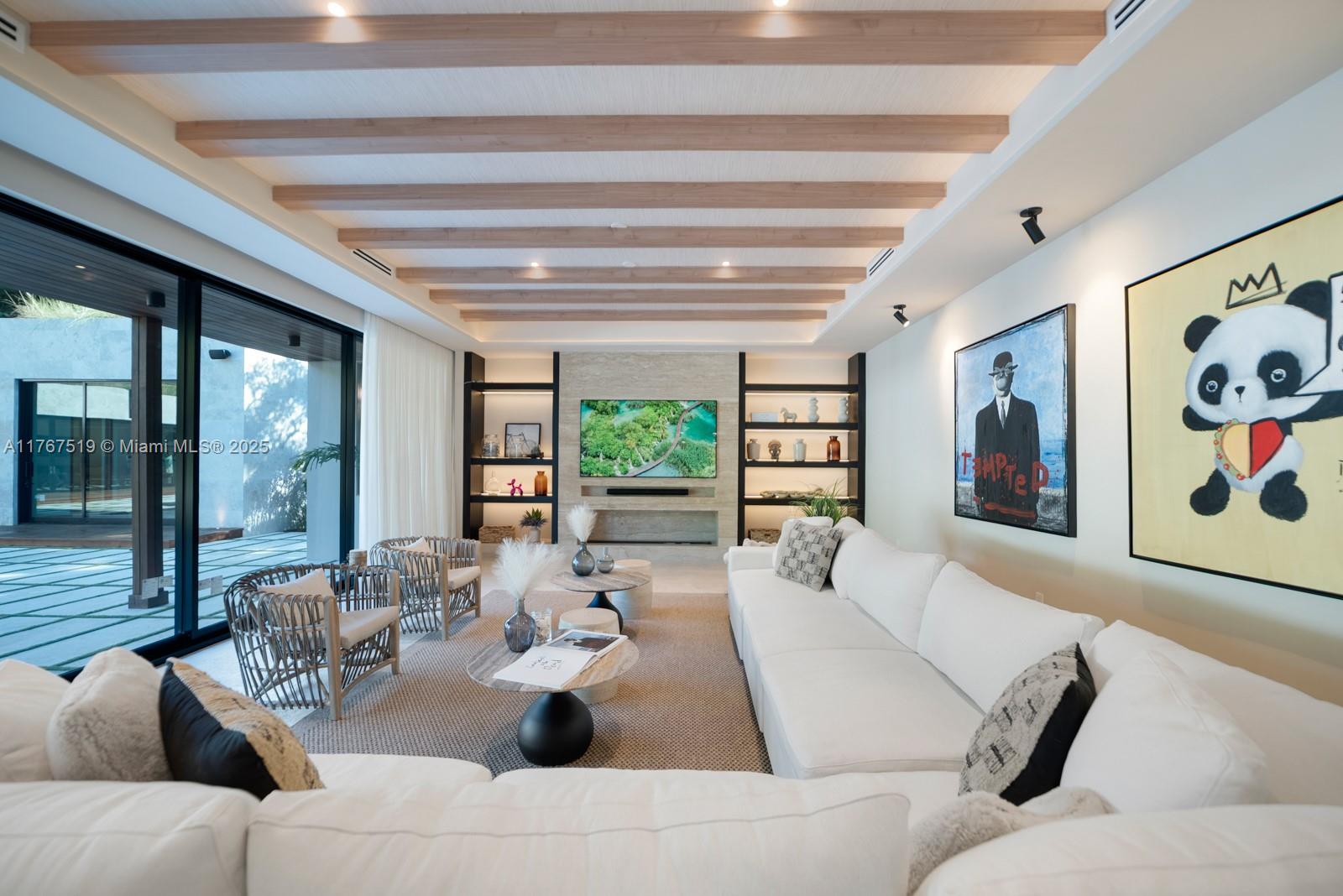 MARTIN SUBURBAN ACRES - Residential