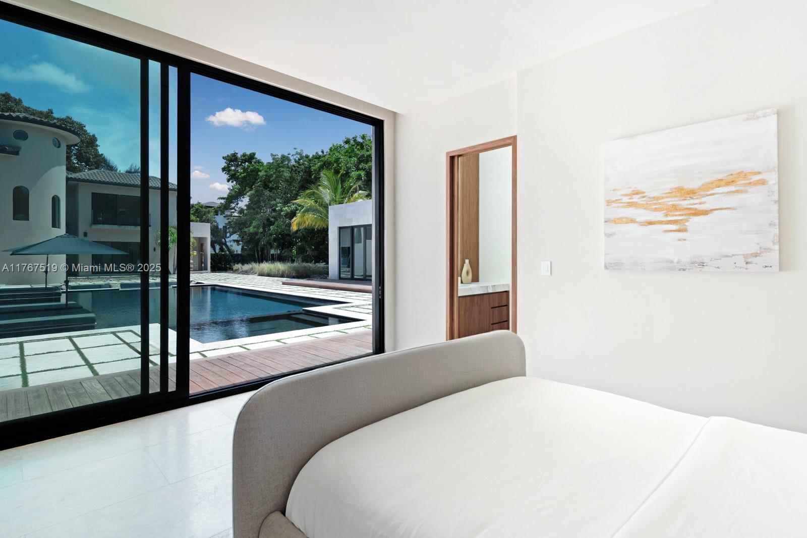 MARTIN SUBURBAN ACRES - Residential