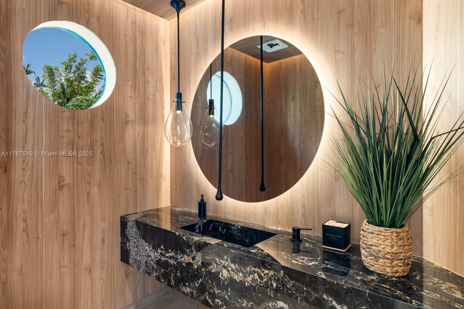 MARTIN SUBURBAN ACRES - Residential