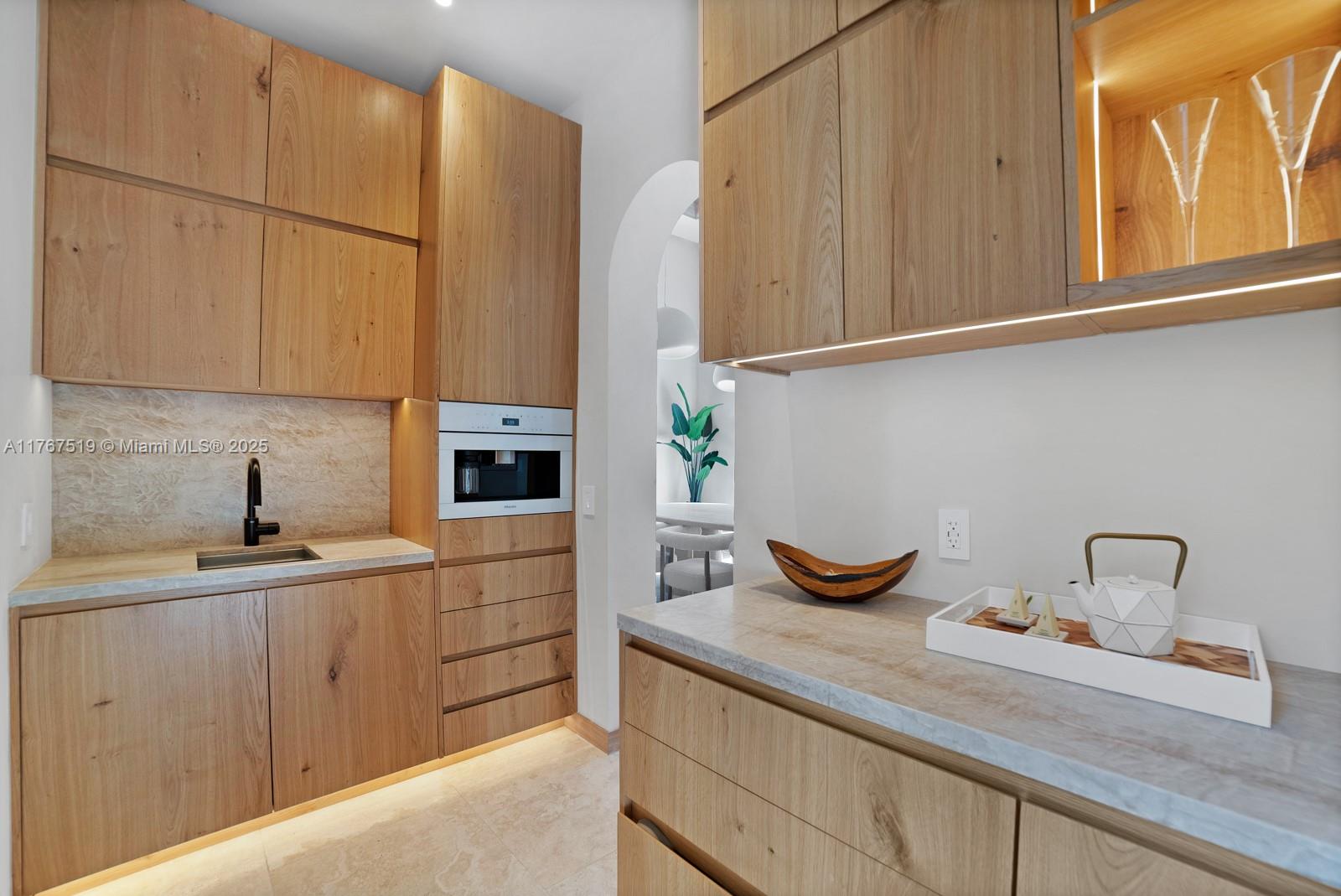 MARTIN SUBURBAN ACRES - Residential