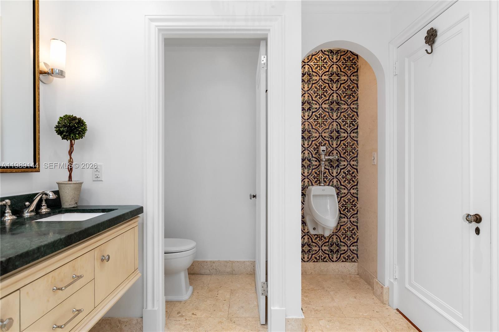 COCONUT GROVE PK 2ND AMD - Residential