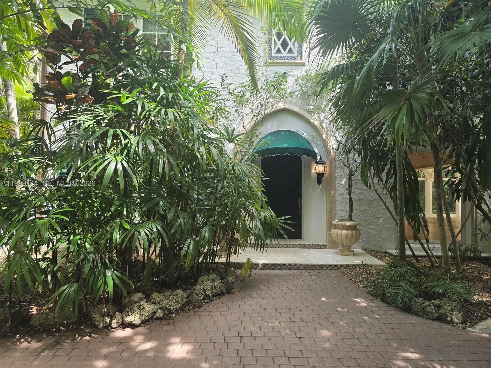 COCONUT GROVE PK 2ND AMD - Residential