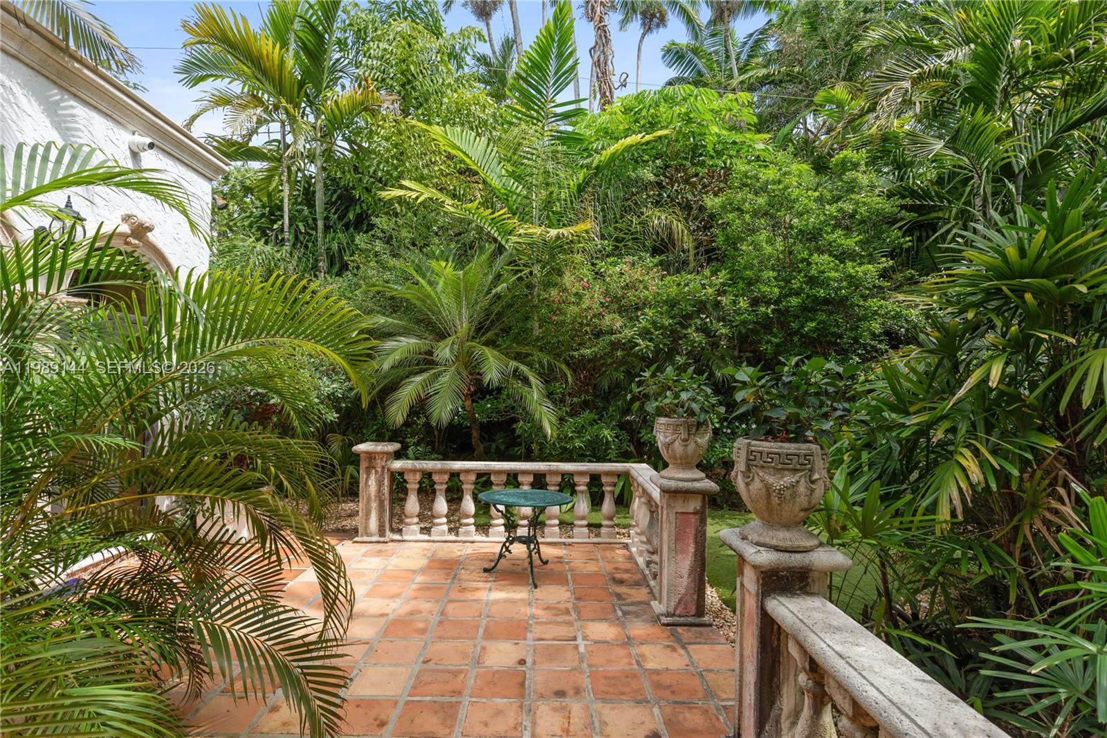 COCONUT GROVE PK 2ND AMD - Residential