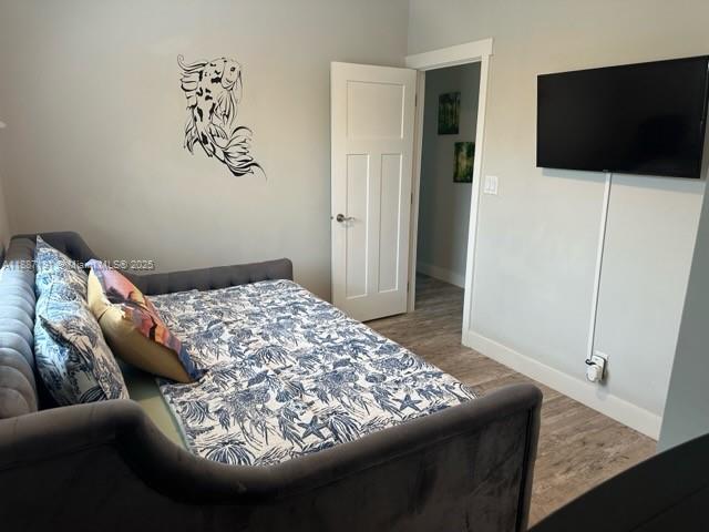 COCO PLUM BEACH - Residential Lease