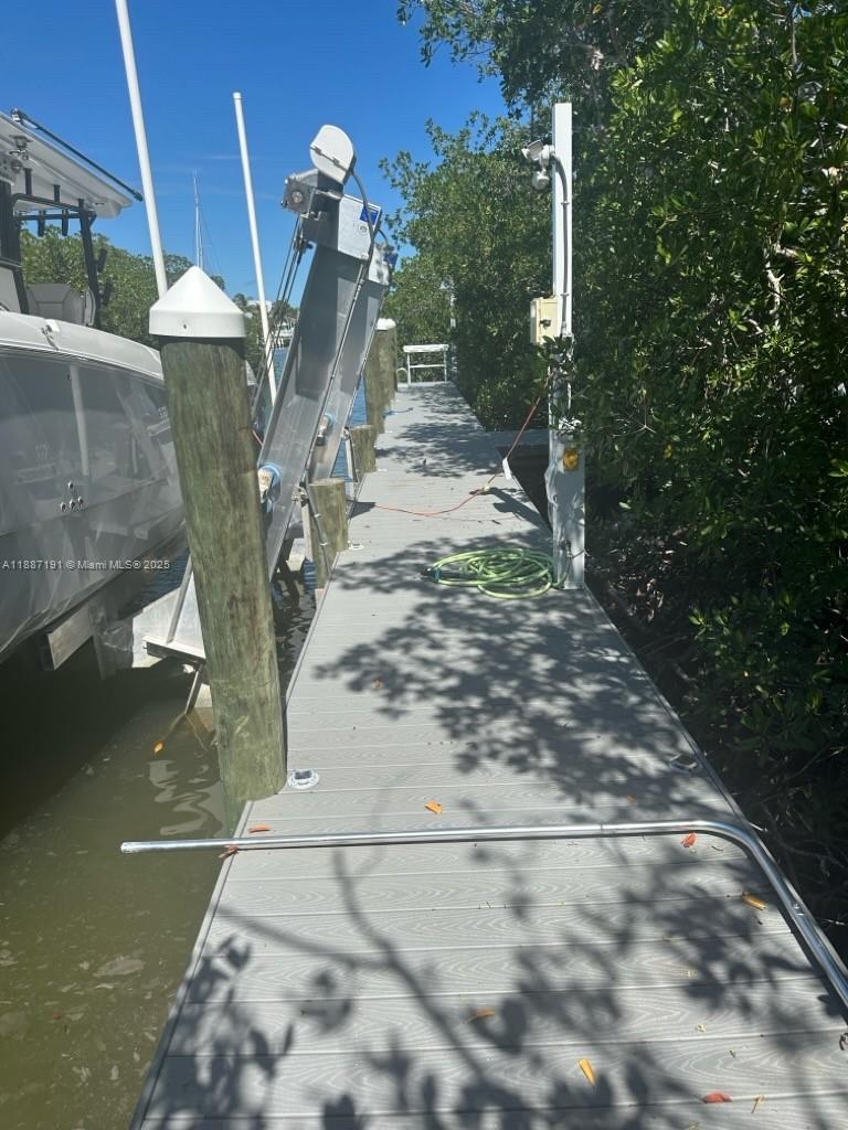 COCO PLUM BEACH - Residential Lease